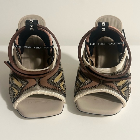 Beautiful Authentic Fendi Neoprene FFreedom Open Toe Sandals. Lightly Worn - Picture 7 of 12